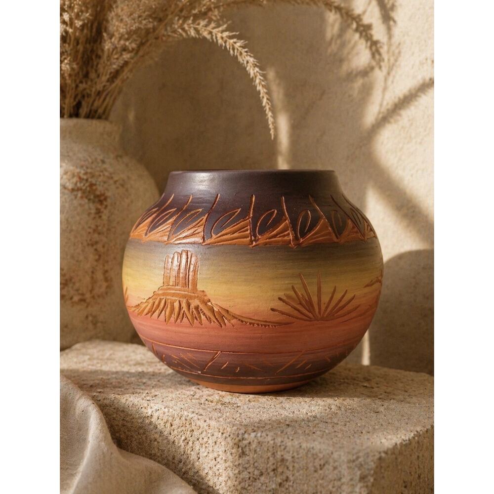 Hand Carved Southwest Pottery Vase Signed Silas NM Desert Mesa Sgraffito Boho